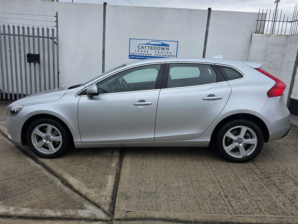 Volvo V40 2L Se ND15SLV Silver #2