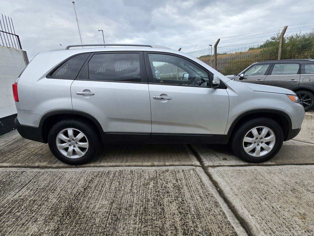 Kia Sorento Black #10