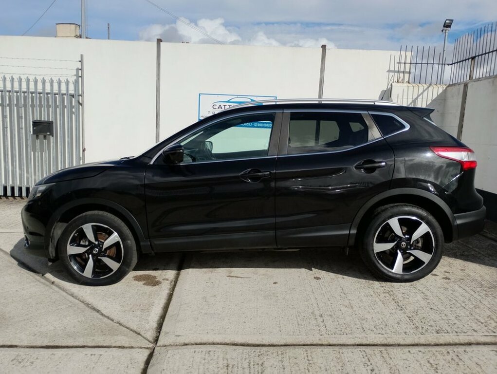 Nissan Qashqai 1.5L N-vision DV17YGY Black #2