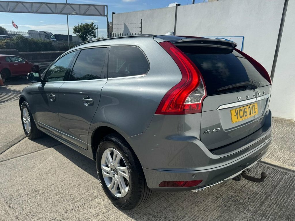 Volvo XC60 2.4L Se YC16DVZ Grey #3