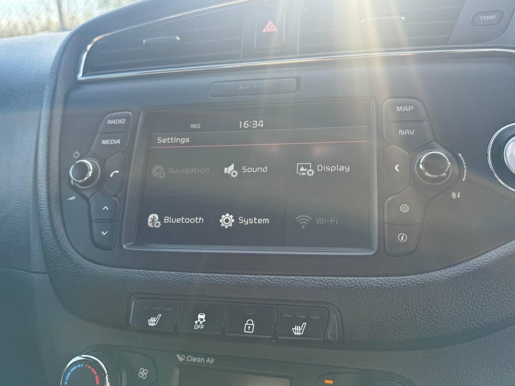 Kia Ceed Ceed Sr7 White #30