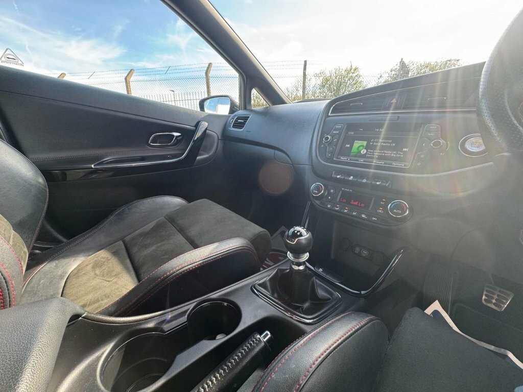 Kia Ceed Ceed Sr7 White #45