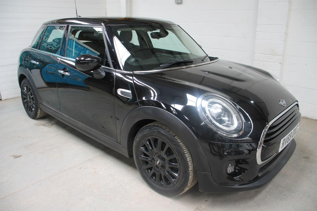 Mini Hatch 1.5 Cooper Classic Steptronic Euro 6 Ss RV69OXC