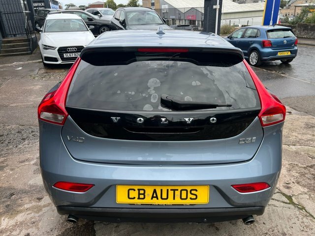 Volvo V40 2018 2.0 D3 Inscription Hatchback Blue #4
