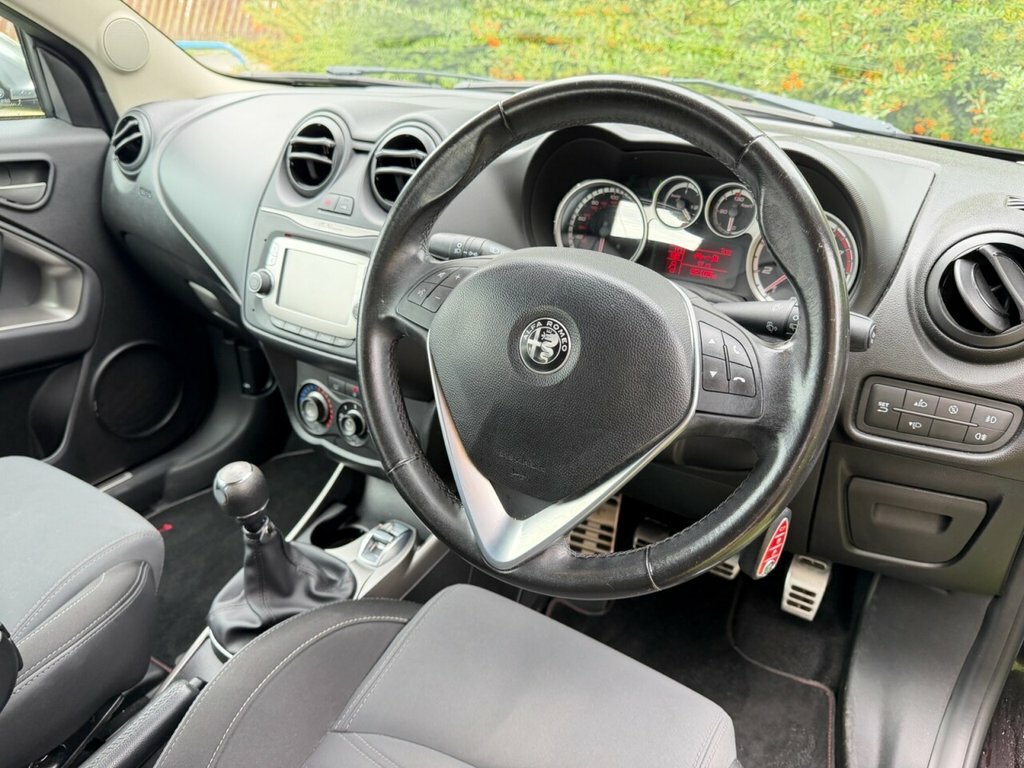 Alfa Romeo MiTo Hatchback Black #3