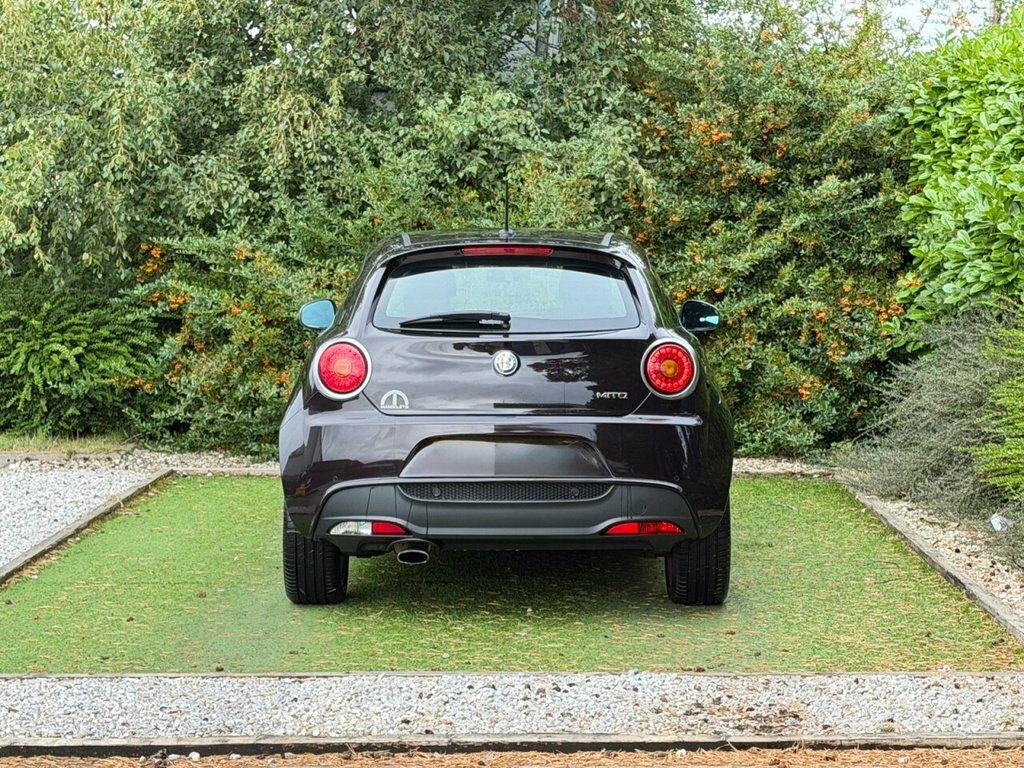 Alfa Romeo MiTo Hatchback Black #4