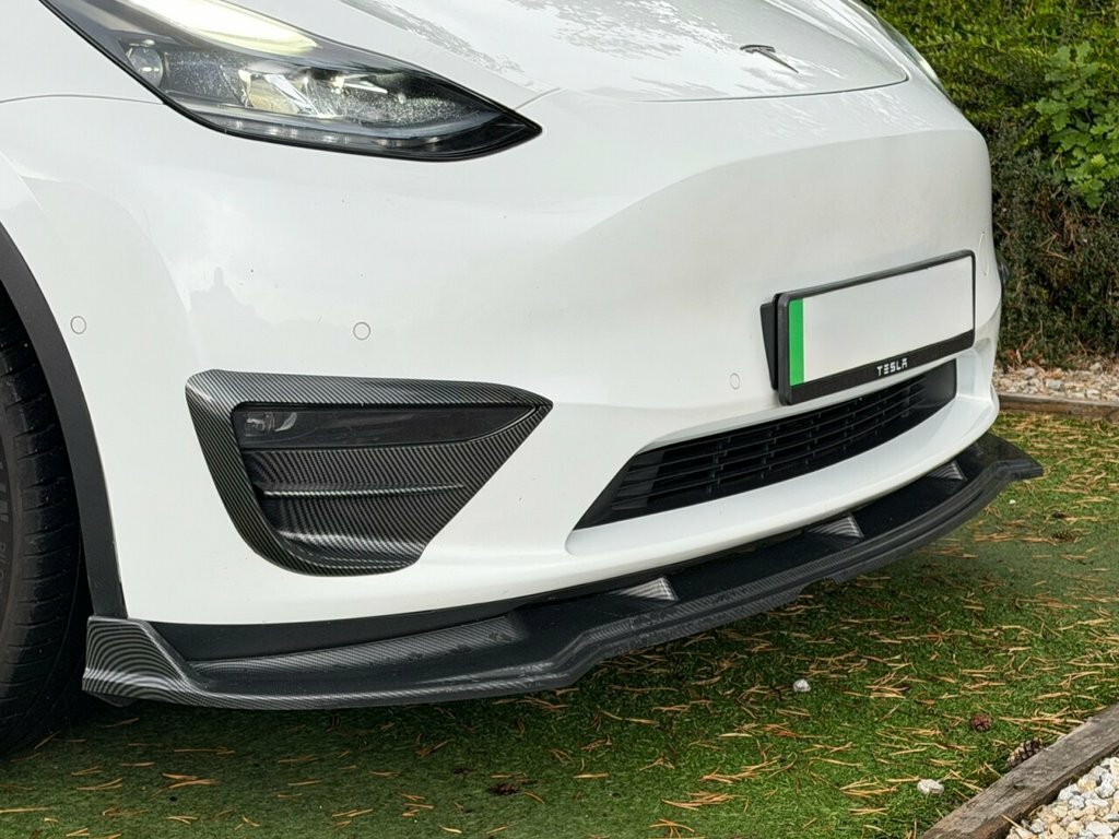 Tesla Model Y Suv White #6