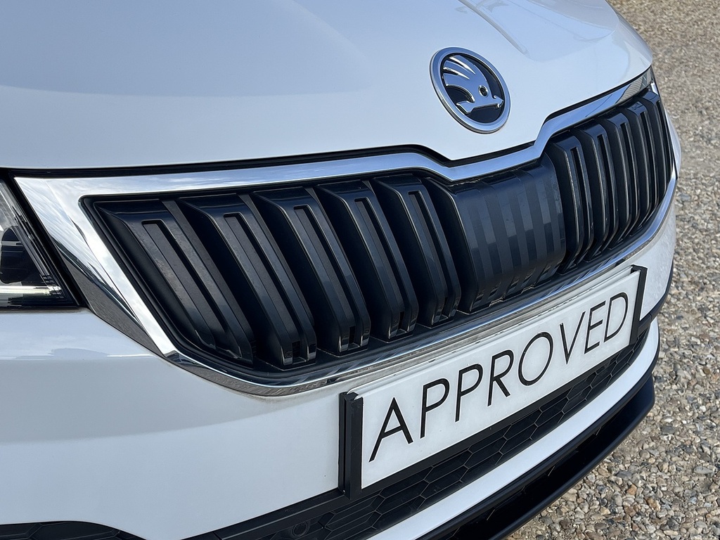 Skoda Karoq Tsi Se L White #5
