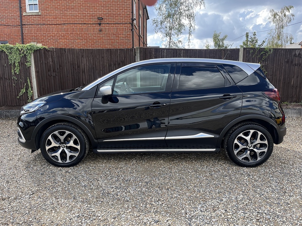 Renault Captur Tce Energy Signature X Nav Black