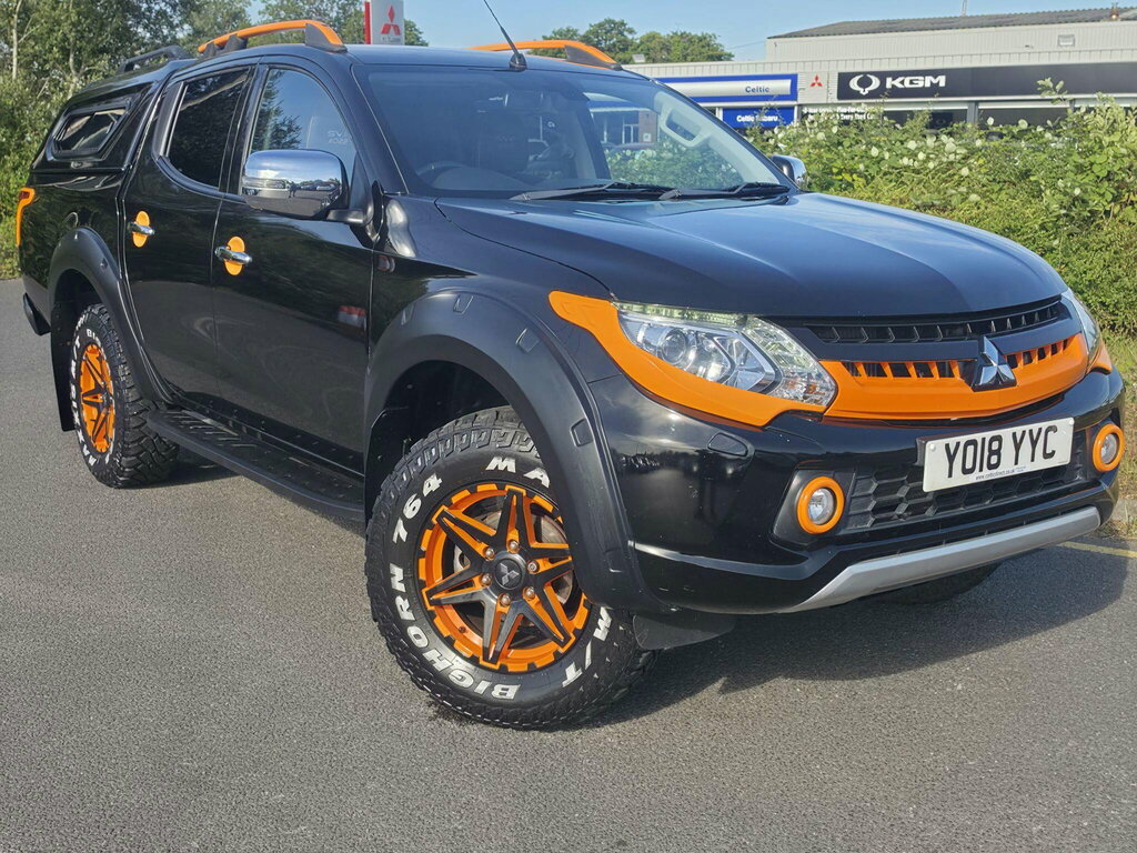 Mitsubishi L200 2.4 Di-d Dc Barbarian Svp II 4Wd Euro 6 Black