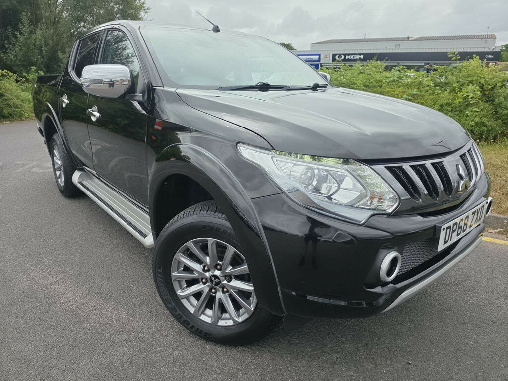 Mitsubishi L200 2.4 Di-d Dc Barbarian 4Wd Euro 6 Black