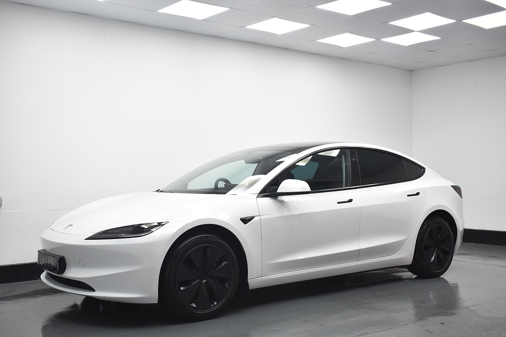 Tesla Model 3 Saloon BU25RYV White #2