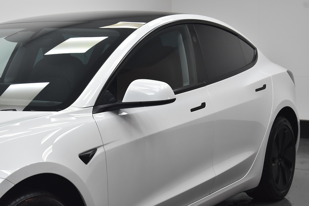 Tesla Model 3 Saloon BU25RYV White #5