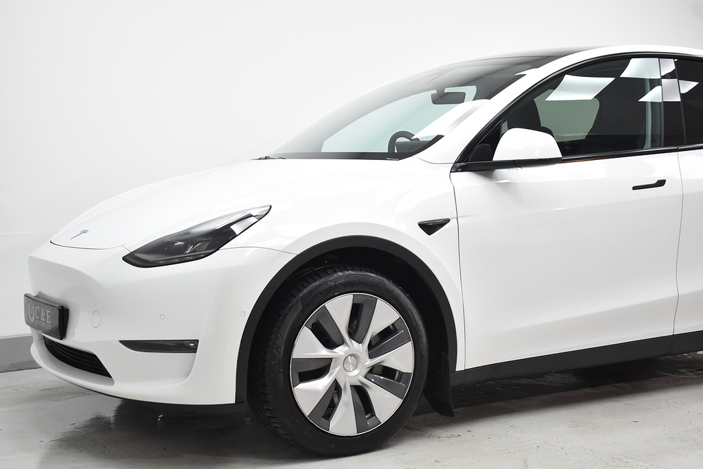 Tesla Model Y Suv AJ22ESF White #3