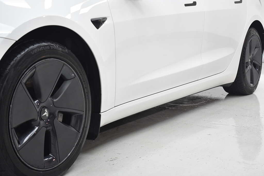 Tesla Model 3 Saloon BJ73KUN White #5