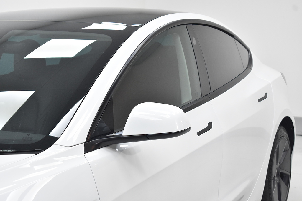 Tesla Model 3 Saloon BJ73KUN White #4