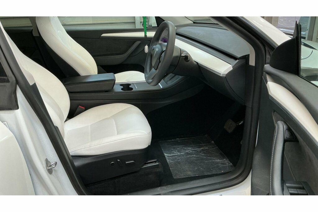 Tesla Model Y Suv White #3