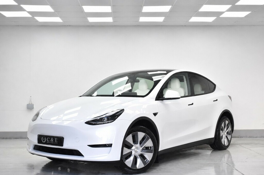 Tesla Model Y Suv White
