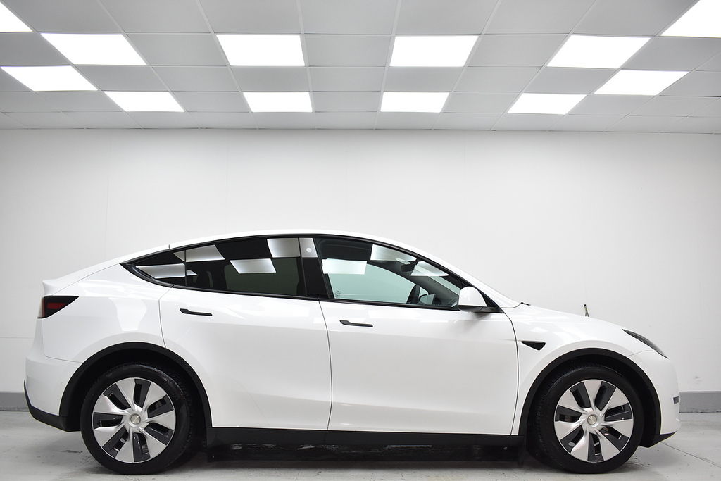 Tesla Model Y Suv White #6