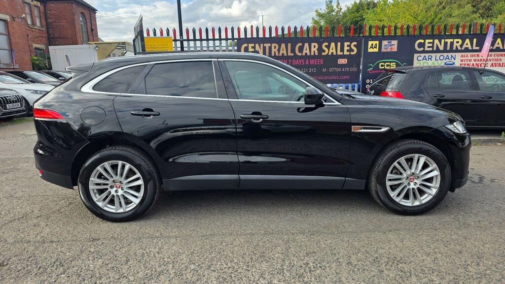 Jaguar F-Pace 2.0 D180 Portfolio Awd Euro 6 Ss OW16OPA Black #6