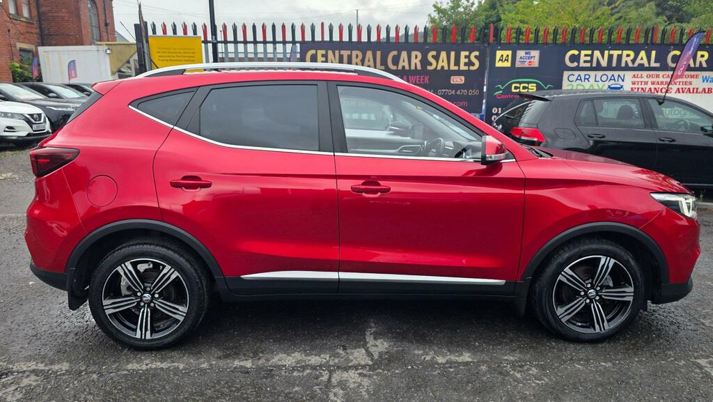 MG ZS Exclusive Red #6