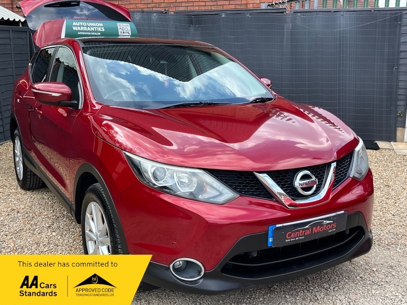Nissan Qashqai Acenta Premium Dig-t Red