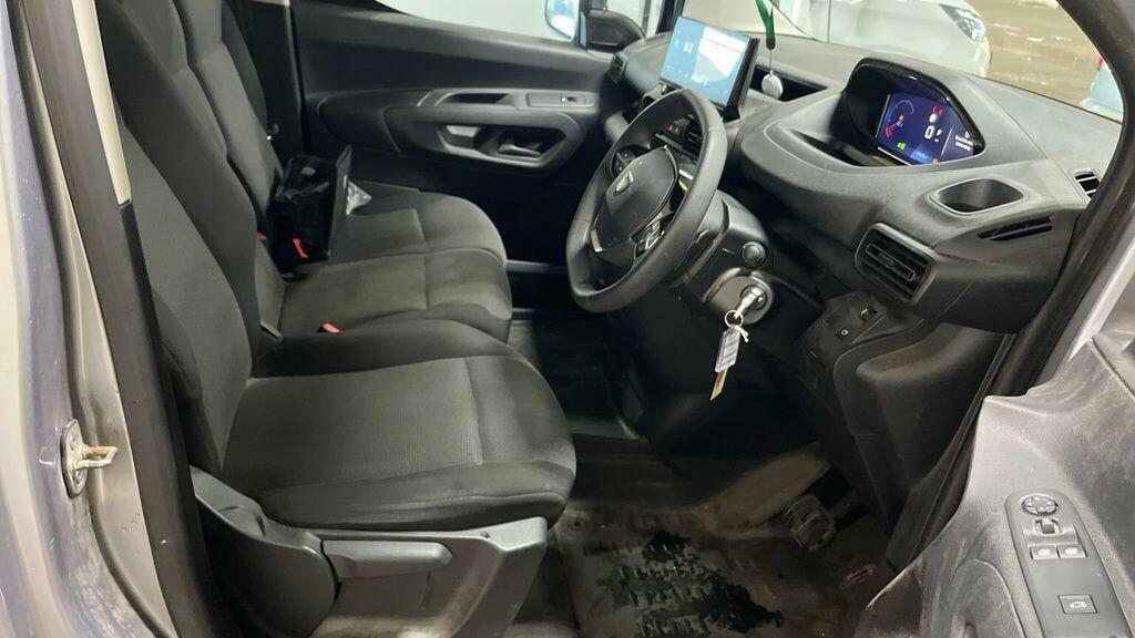 Peugeot Partner 1.5 Bluehdi 1000 Asphalt Standard Panel Van Eat8 S Grey #3