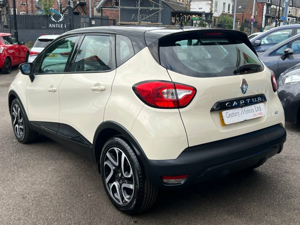 Renault Captur 1.5L Dynamique Medianav White #3