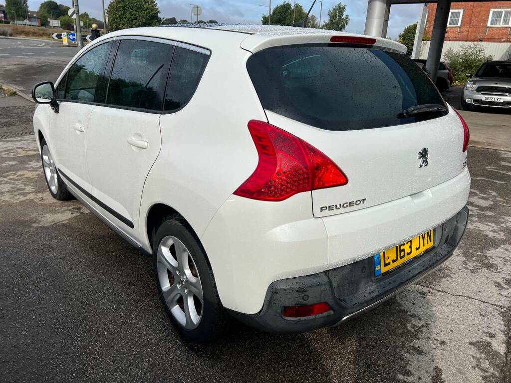 Peugeot 3008 1.6 E-hdi 115 Allure Egc White #6