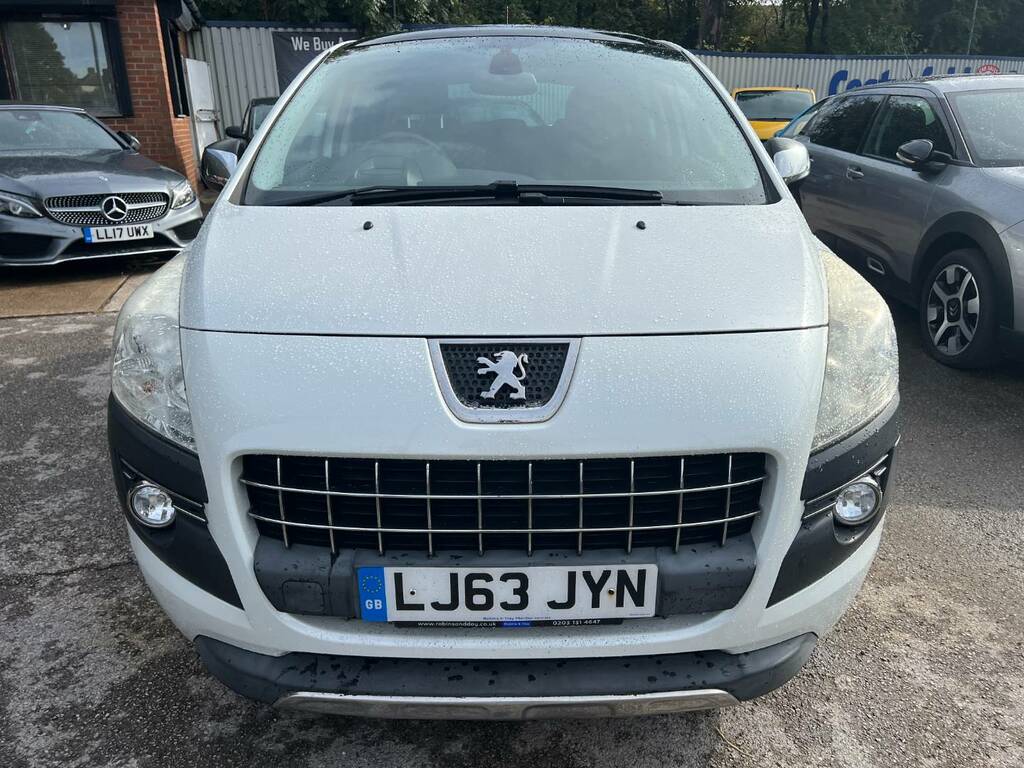 Peugeot 3008 1.6 E-hdi 115 Allure Egc White #3