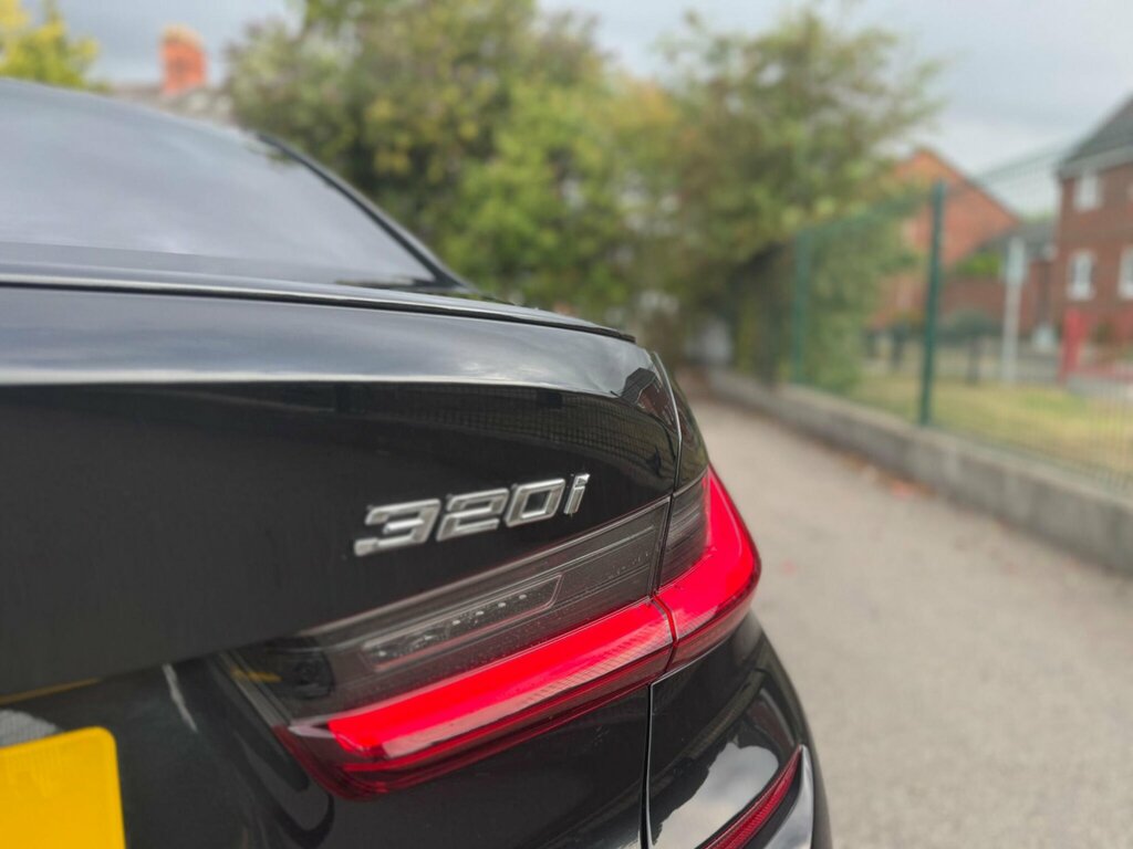 BMW 3 Series 318D Se Black #42