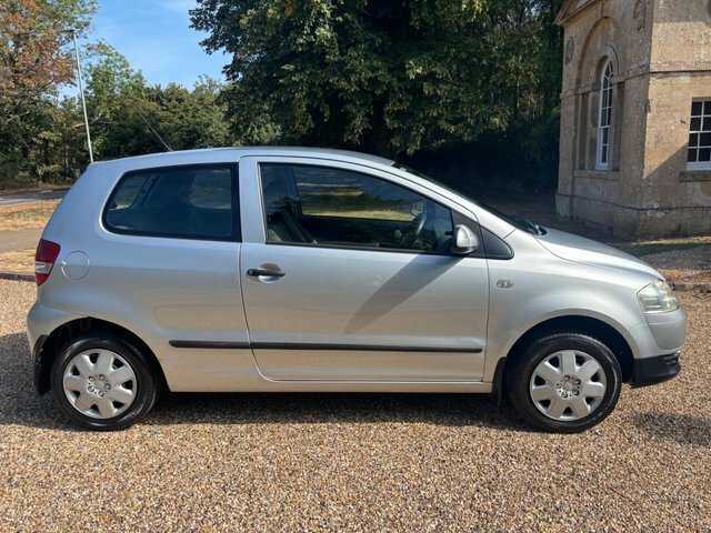 Volkswagen Fox 1.2 6V Urban Fox Euro 4 Silver #2