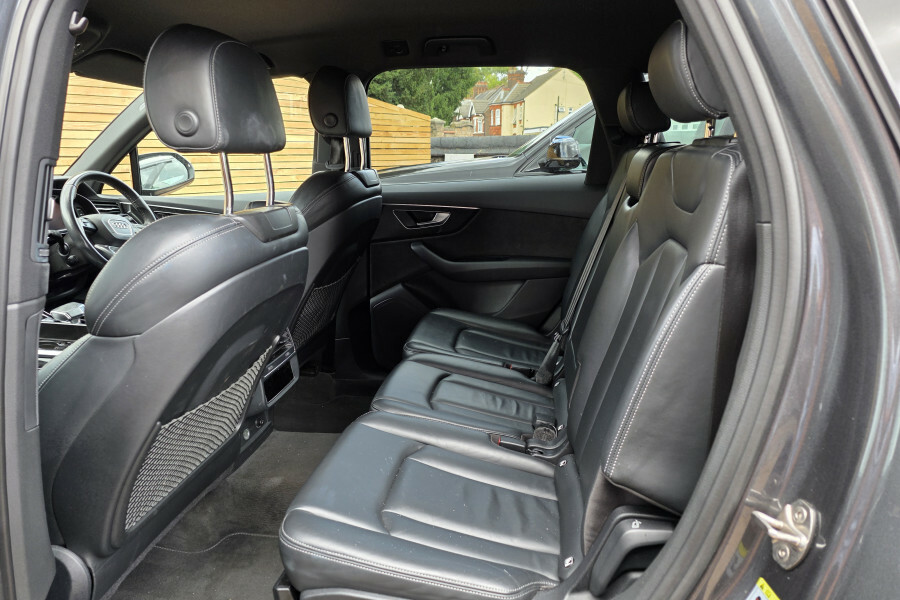 Audi Q7 Tdi V6 50 Black Edition Quattro Black #13