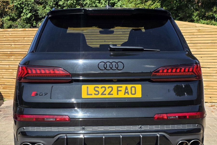 Audi SQ7 Suv Black #6
