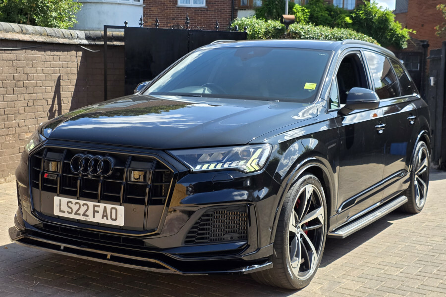 Audi SQ7 Suv Black #3