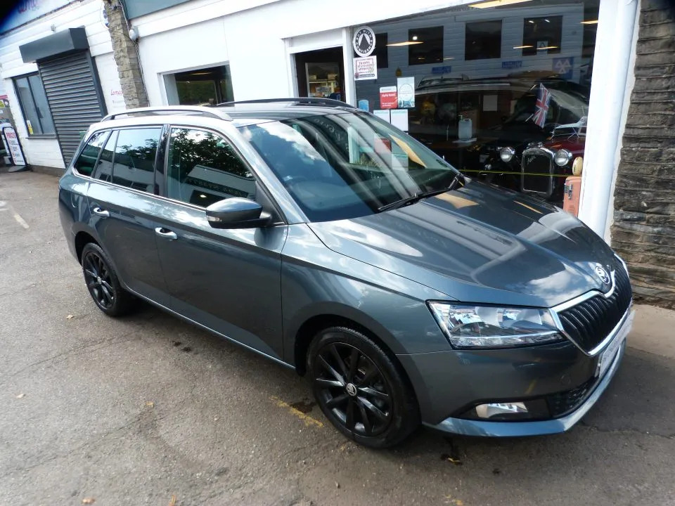 Skoda Fabia 1.0 Tsi Se L Grey #4