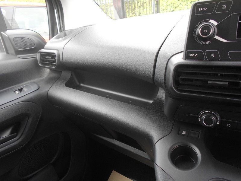 Vauxhall Combo Combo 2300 Dynamic Td White #33