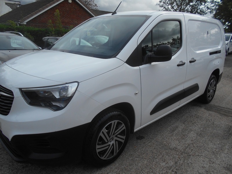 Vauxhall Combo 2021 L2h1 2300 Dynamic White #3