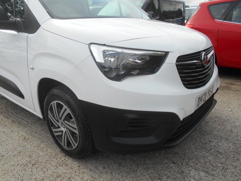 Vauxhall Combo 2021 L2h1 2300 Dynamic White #5
