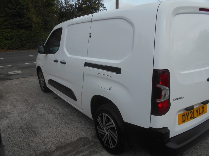Vauxhall Combo Combo 2300 Dynamic Td White #18