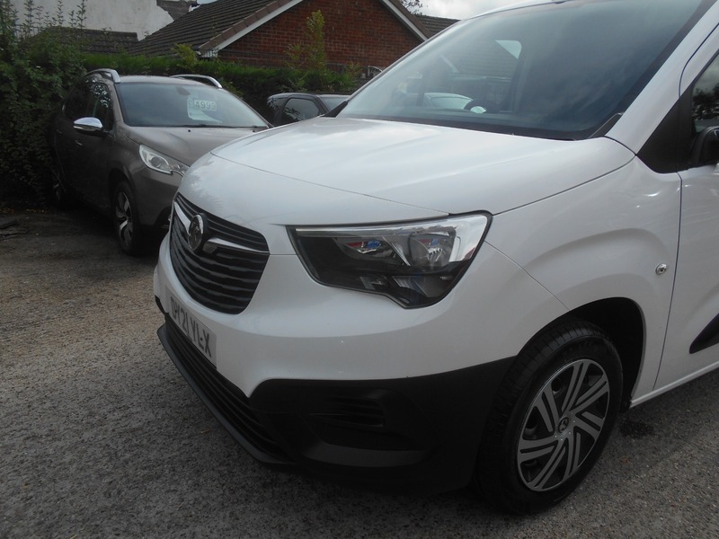 Vauxhall Combo Combo 2300 Dynamic Td White #12