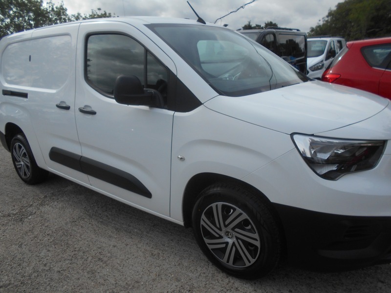 Vauxhall Combo 2021 L2h1 2300 Dynamic White #6
