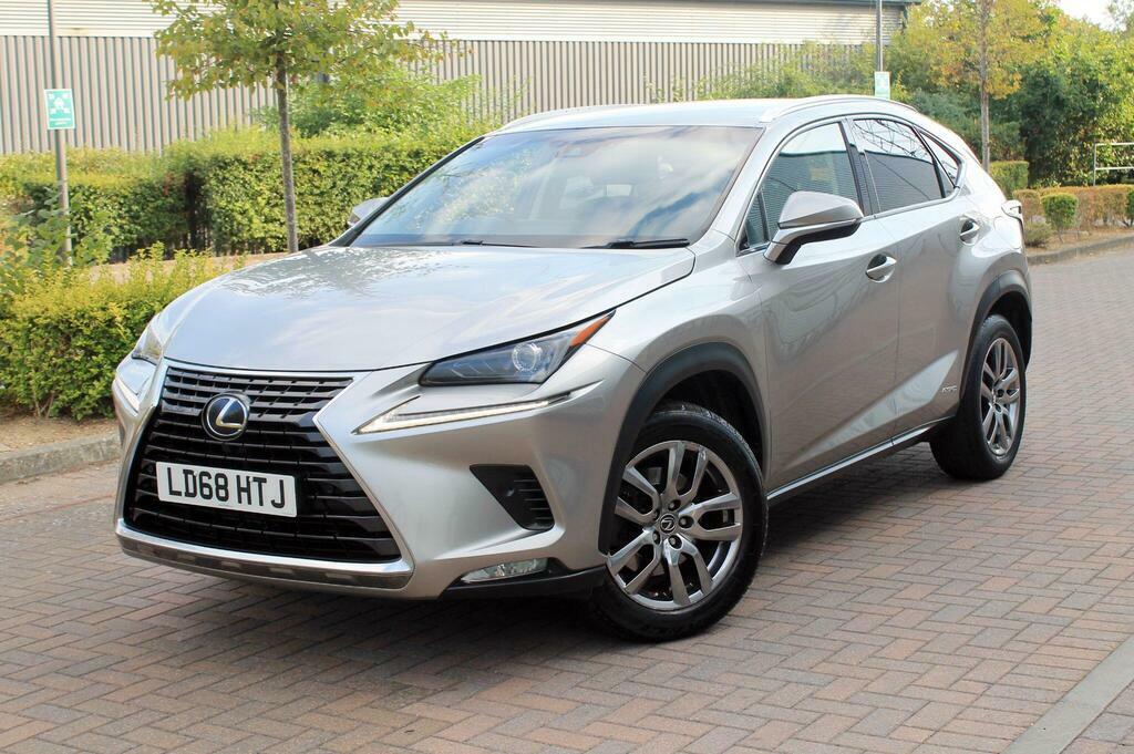 Lexus NX 2018 Lexus Nx 2.5 300H Luxury Suv Hybri Silver #3