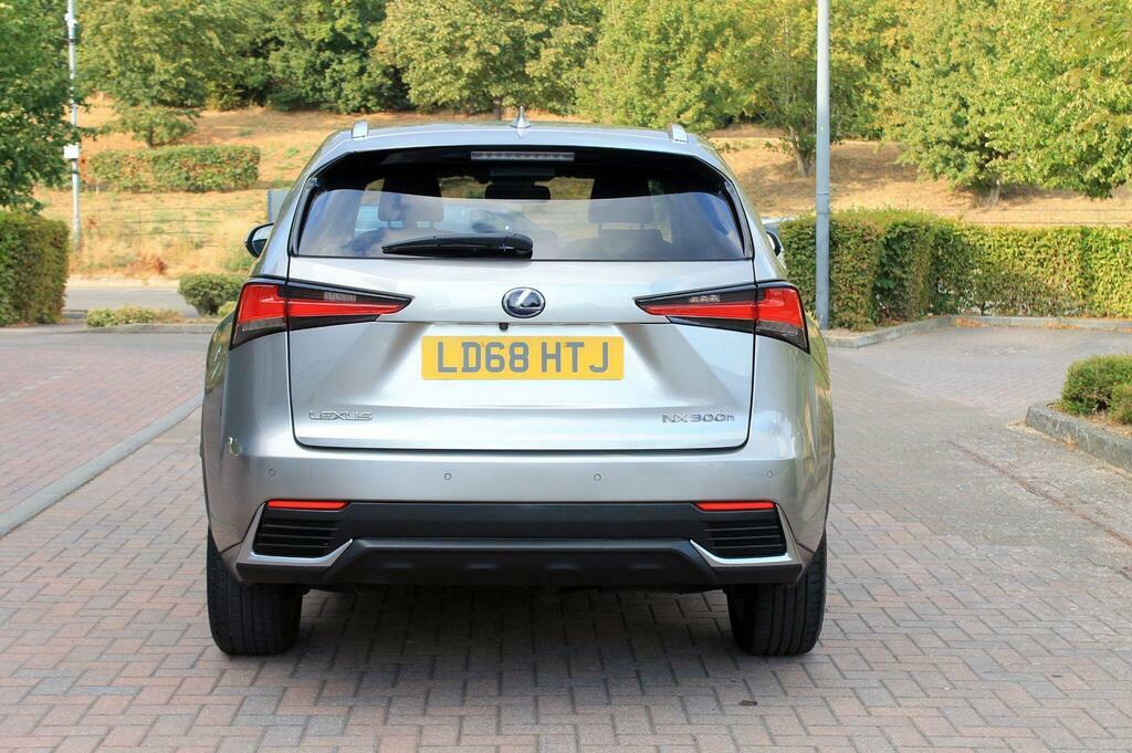 Lexus NX 2018 Lexus Nx 2.5 300H Luxury Suv Hybri Silver #6
