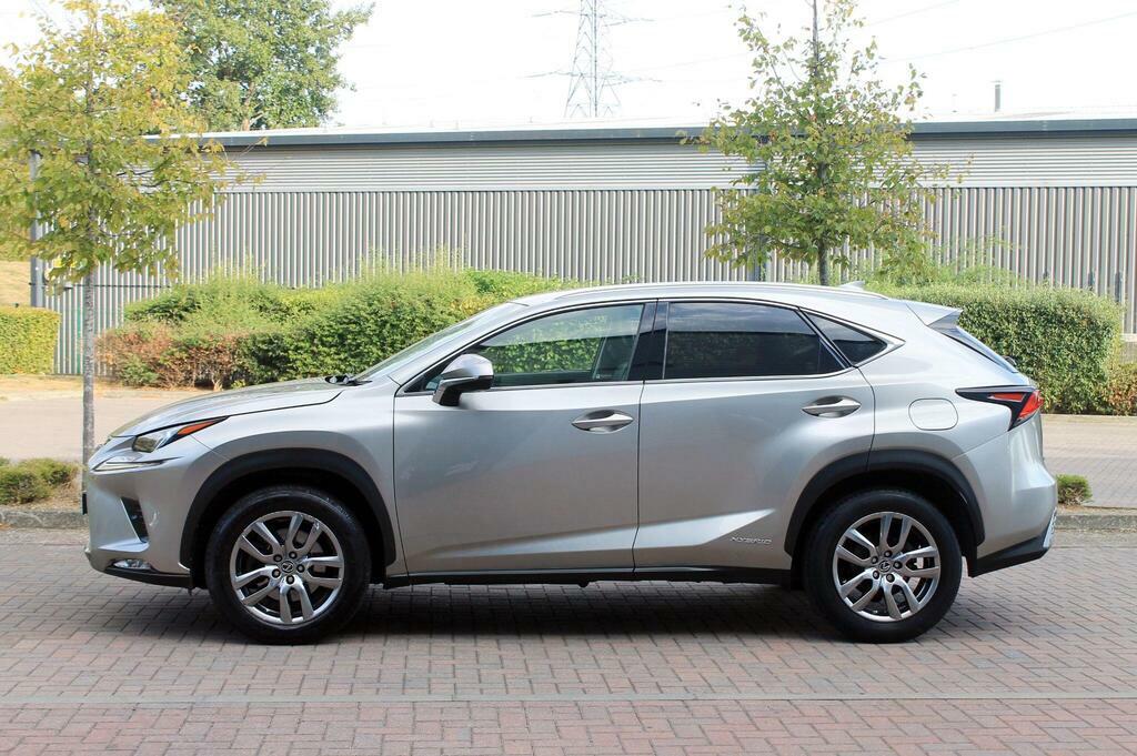 Lexus NX 2018 Lexus Nx 2.5 300H Luxury Suv Hybri Silver
