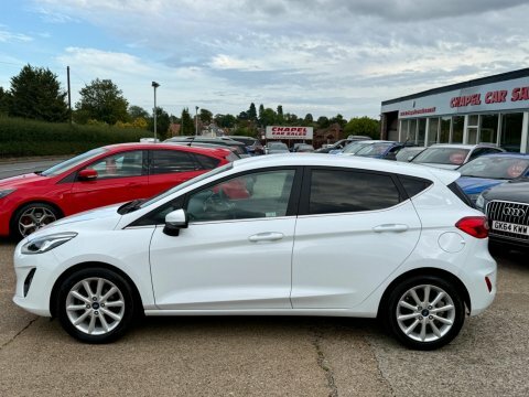 Ford Fiesta 1.0T Ecoboost Titanium ET19ZXK White #4