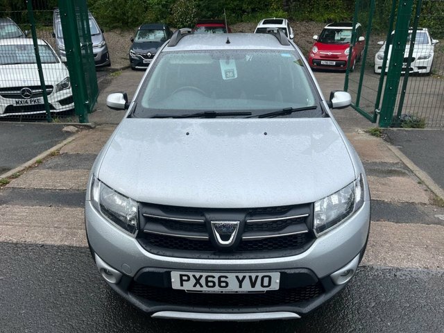 Dacia Sandero Stepway 2016 0.9 Tce Laureate Hatchback Silver #2