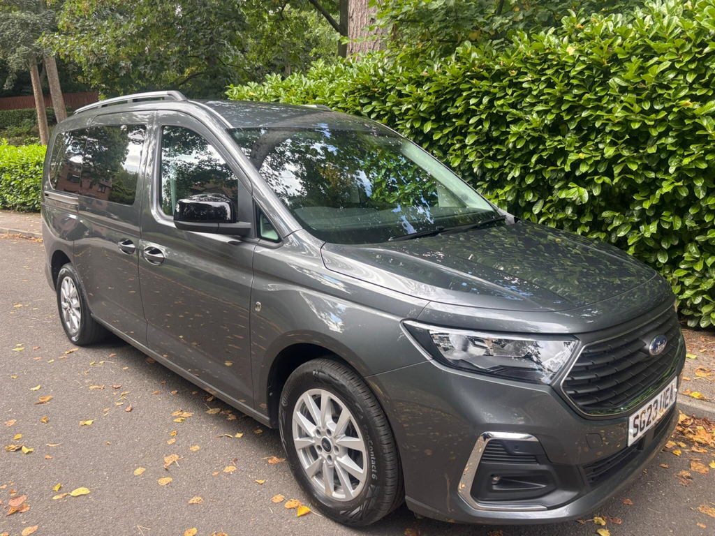 Ford Grand Tourneo Connect 2.0 Ecoblue Titanium Euro 6 Ss 