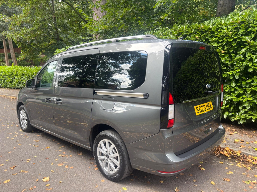 Ford Grand Tourneo Connect 2.0 Ecoblue Titanium Euro 6 Ss  #4