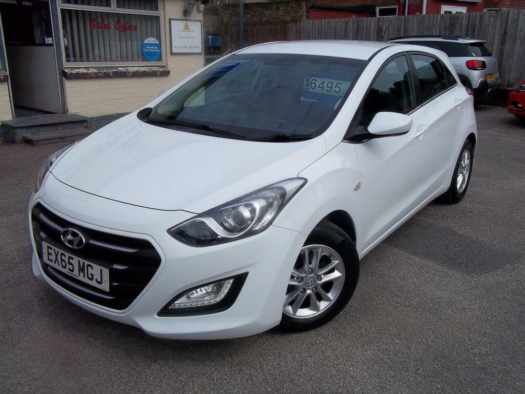 Hyundai I30 1.6 Crdi Blue Drive Se Euro 6 Ss 201565 White